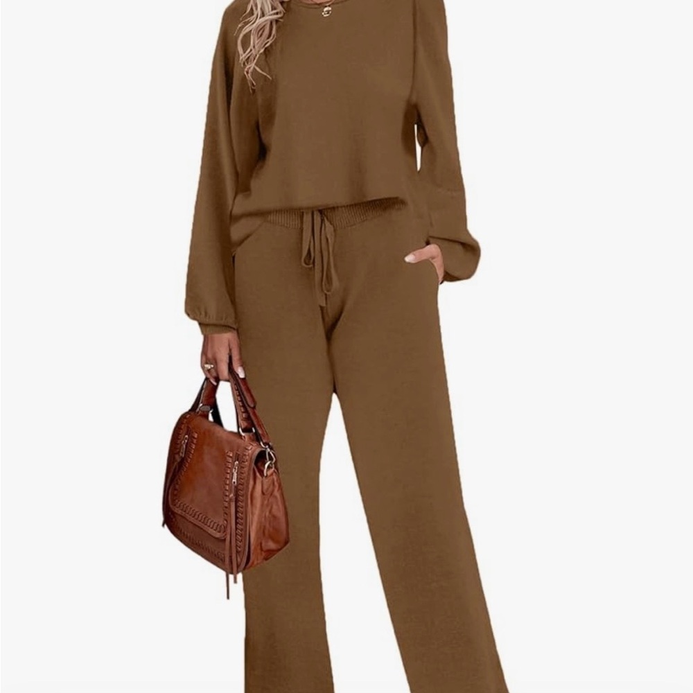 NWT Womens Casual Knit Matching Travel set for Women EKR